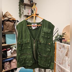 Vintage Green Utility Vest with Multiple Pockets